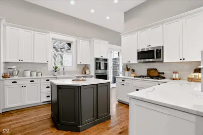 2366 Woodcreek Crossing Boulevard, Avon - 27