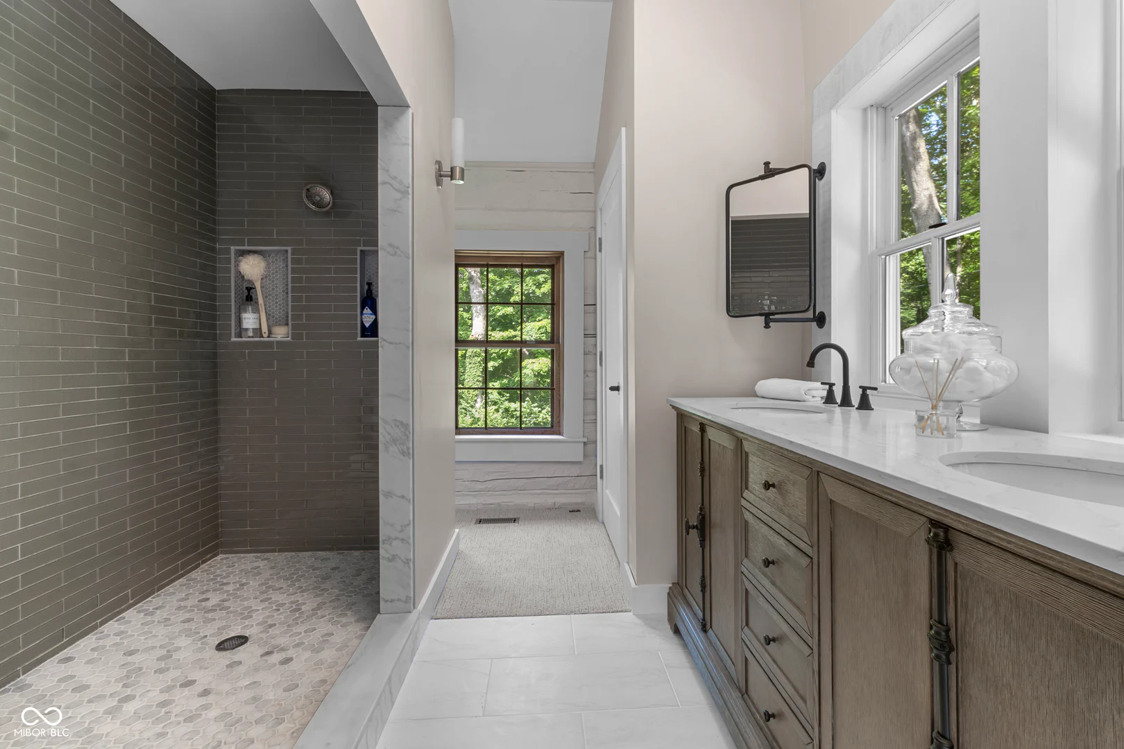 5255 US 421, Zionsville