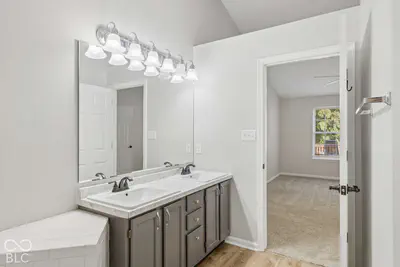 11076 Oakridge Drive, Fishers - 23