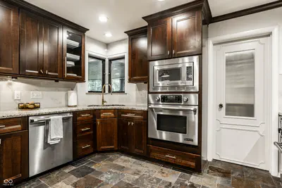 7576 Meridian Street, Indianapolis - 23