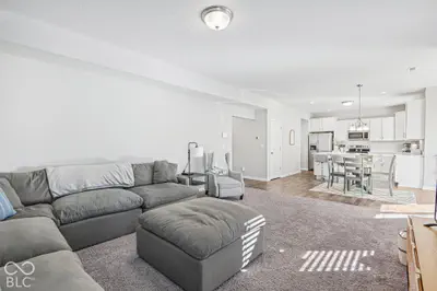 8591 Hollyhock Grove, Avon - 9