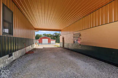 11108 N Us Highway 231, Cloverdale - 39