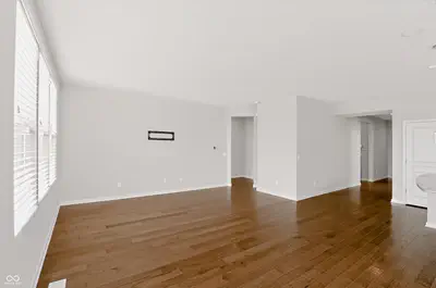 561 Harstad Boulevard, Westfield - 25
