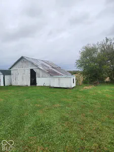 6957 300, Whiteland - 26