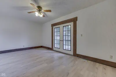 703 Hillcrest Drive, Greenwood - 18