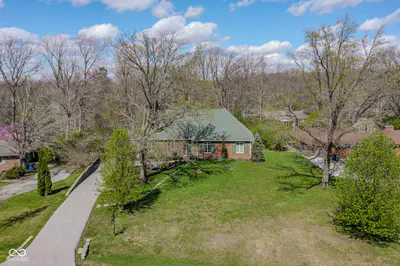 8928 Carriage Lane, Indianapolis - 3
