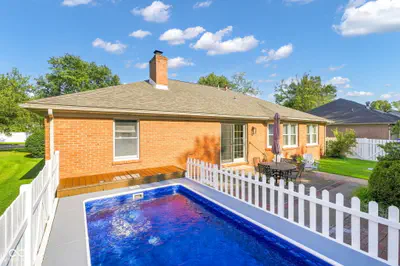 2611 Conestoga Court, Newburgh - 2