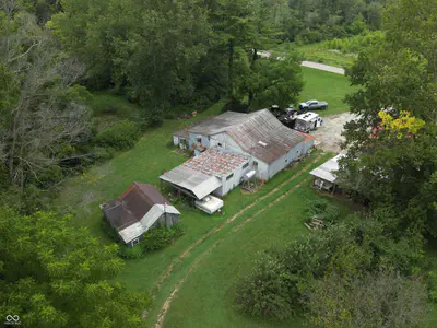6256 Fall Creek Drive, Pendleton - 8