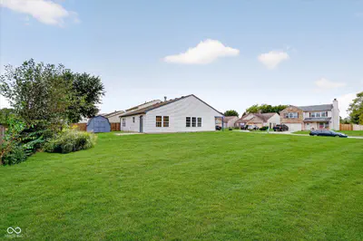 2203 Summerfield Drive, Plainfield - 28