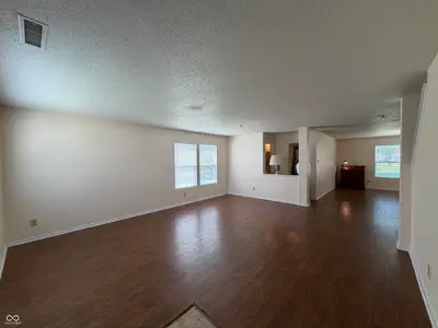 632 Runnymede Court, Greenfield - 6