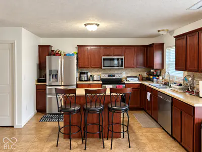 13341 Kimberlite Drive, Fishers - 10