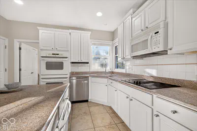 10911 Tallow Wood Lane, Indianapolis - 11