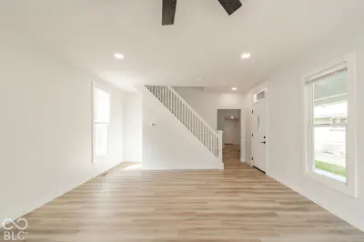 350 S East Street, Pendleton - 6