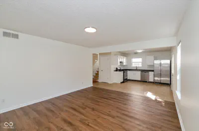 3913 Candle Berry Drive, Indianapolis - 9