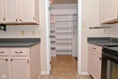 2372 Shadowbrook Drive, Plainfield - 26