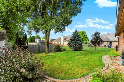 5247 Lacy, Greenwood - 33