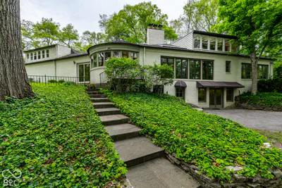 402 Kessler Boulevard West Drive, Indianapolis - 25