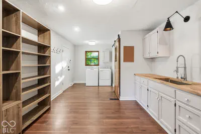 4567 Southway Road, Greenwood - 21