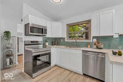 9105 Washington Boulevard, Indianapolis - 6