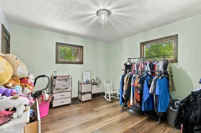 8671 Kinman Drive, Nineveh - 9