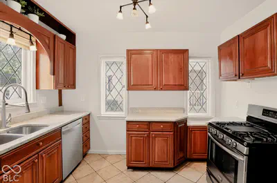5753 College Avenue, Indianapolis - 13