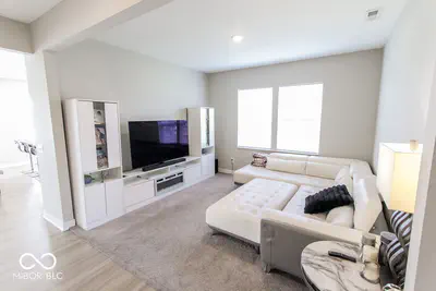9575 Crossfield Road, Avon - 16