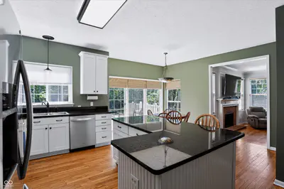 7761 Prairie View Drive, Indianapolis - 16