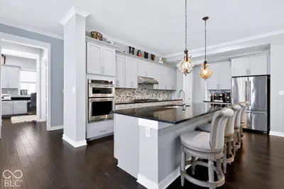 10428 Vermillion Drive, Fortville - 19