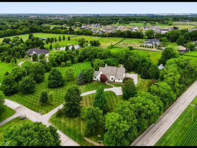 8437 500, Zionsville - 109