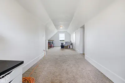 9483 950, Waldron - 37