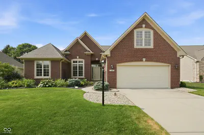11003 Treyburn Drive, Fishers