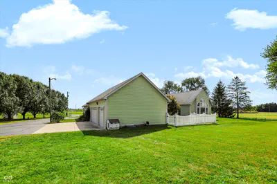 9510 235th Street, Cicero - 74