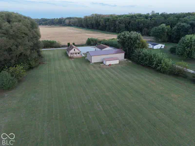 8041 S Crows Foot Place, Terre Haute - 32