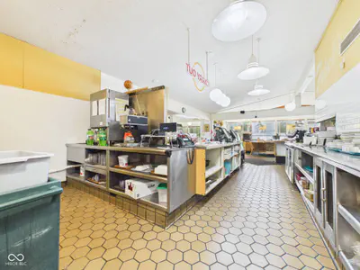 500 Broadway, Anderson - 24