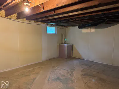 2219 Rogers Street, Bloomington - 37