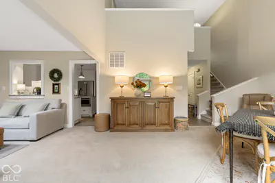 8127 Farmhurst Lane, Indianapolis - 8