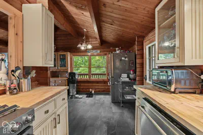 7119 Drum Drive, Nineveh - 13