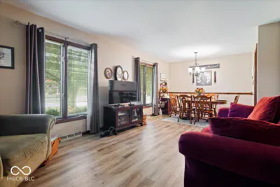 850 Oakwood Drive, Greenwood - 8