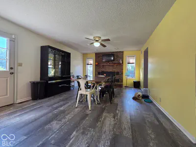 1205 Oak Street, Elwood - 9