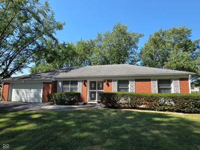 1581 Crest Drive, Shelbyville