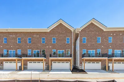 5744 Birtz Road, Indianapolis - 4
