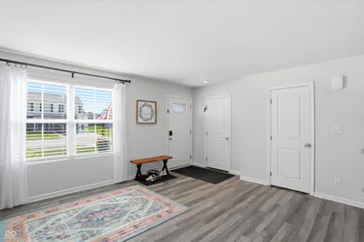 9860 Oakmont East Drive, Pendleton - 5