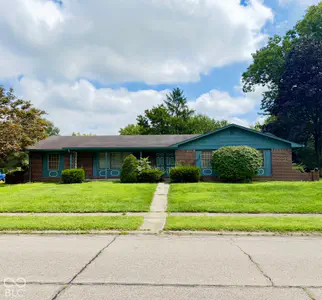 711 Brushwood Lane, Greenwood