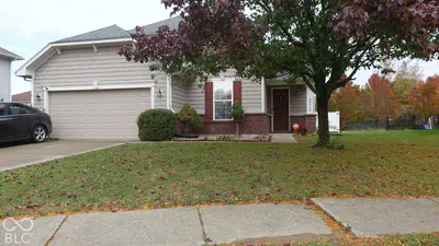 8140 Harshaw Drives, Indianapolis