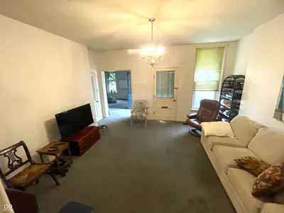 501 Chestnut, Seymour - 4