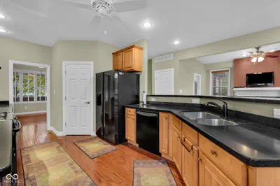 2411 Talbott Street, Indianapolis - 4