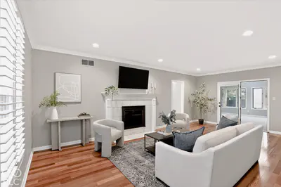242 Hawthorne Drive, Carmel - 8