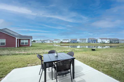1585 Pebble Beach Drive, Pendleton - 5