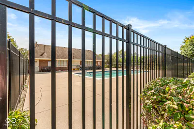 7538 Farm View Circle Drive, Indianapolis - 24