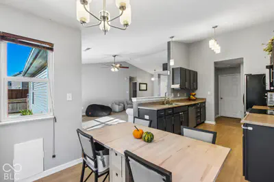 12305 Titans Drive, Fishers - 16